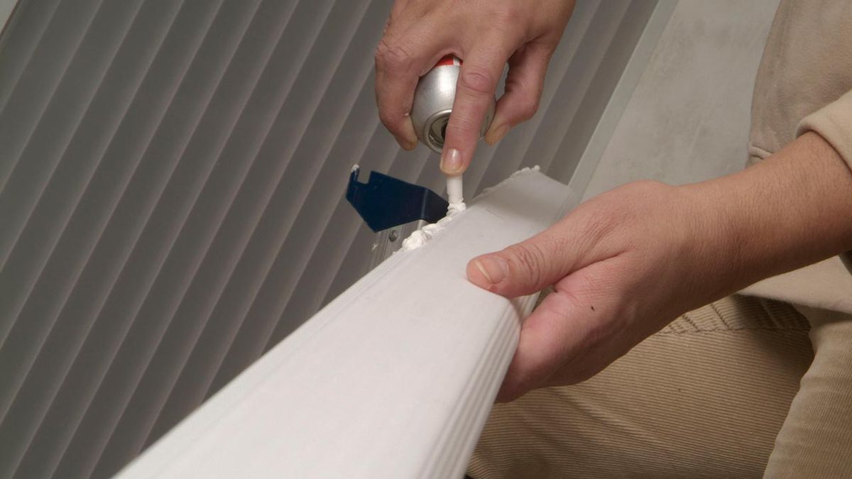 Instalación de cornisa en techo de yeso laminado paso 8