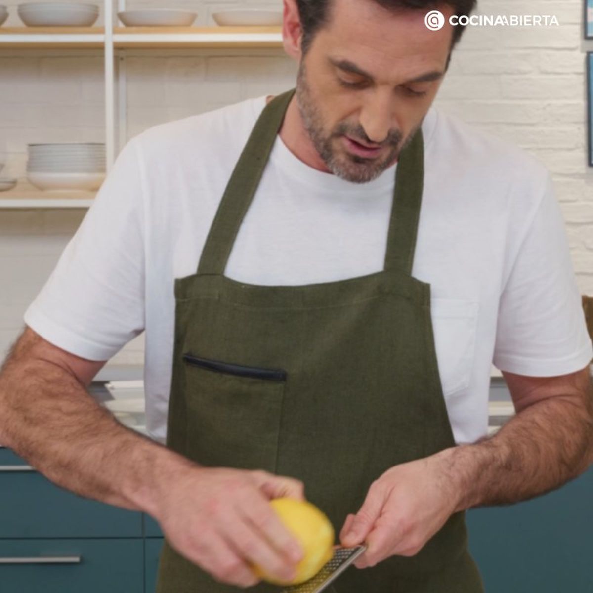 Joseba Arguiñano te enseña cómo rallar un limón