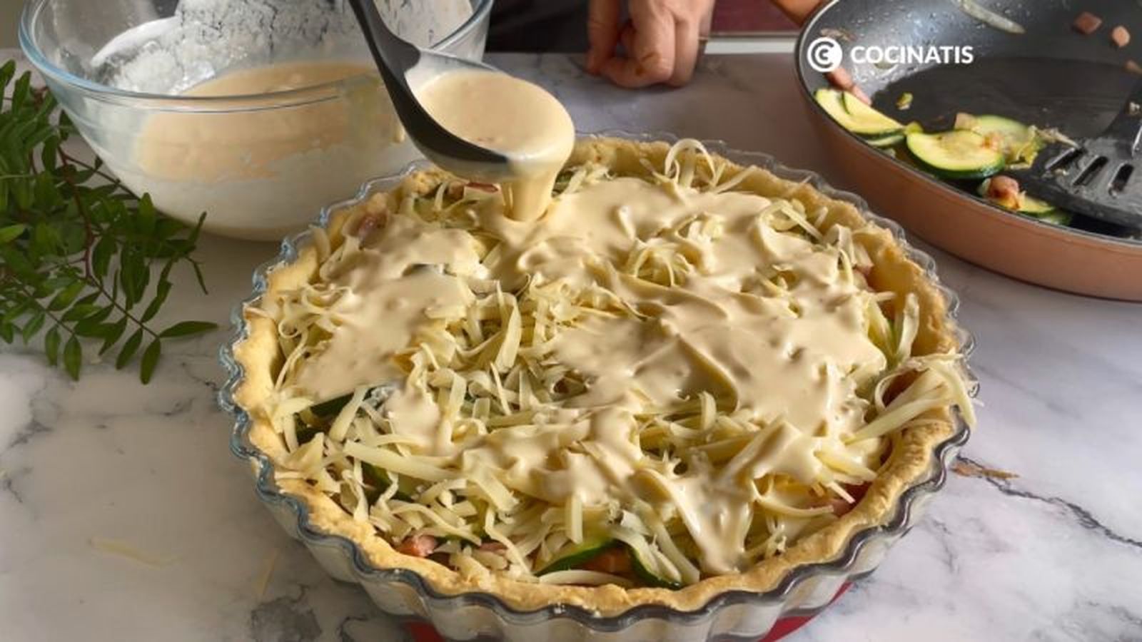 Montamos la quiche de calabacín Montamos la quiche de calabacín