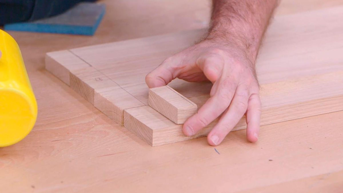 Cómo hacer un sillón provenzal con un cabecero paso 6