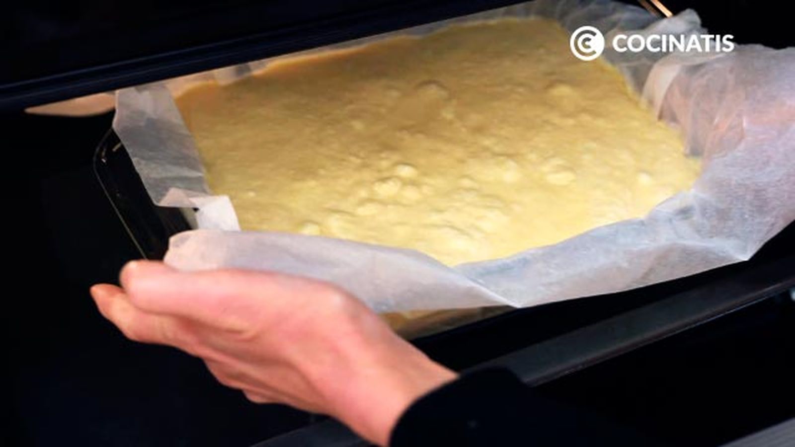 Hornea el pastel Receta de pastel mágico o pastel inteligente paso 6