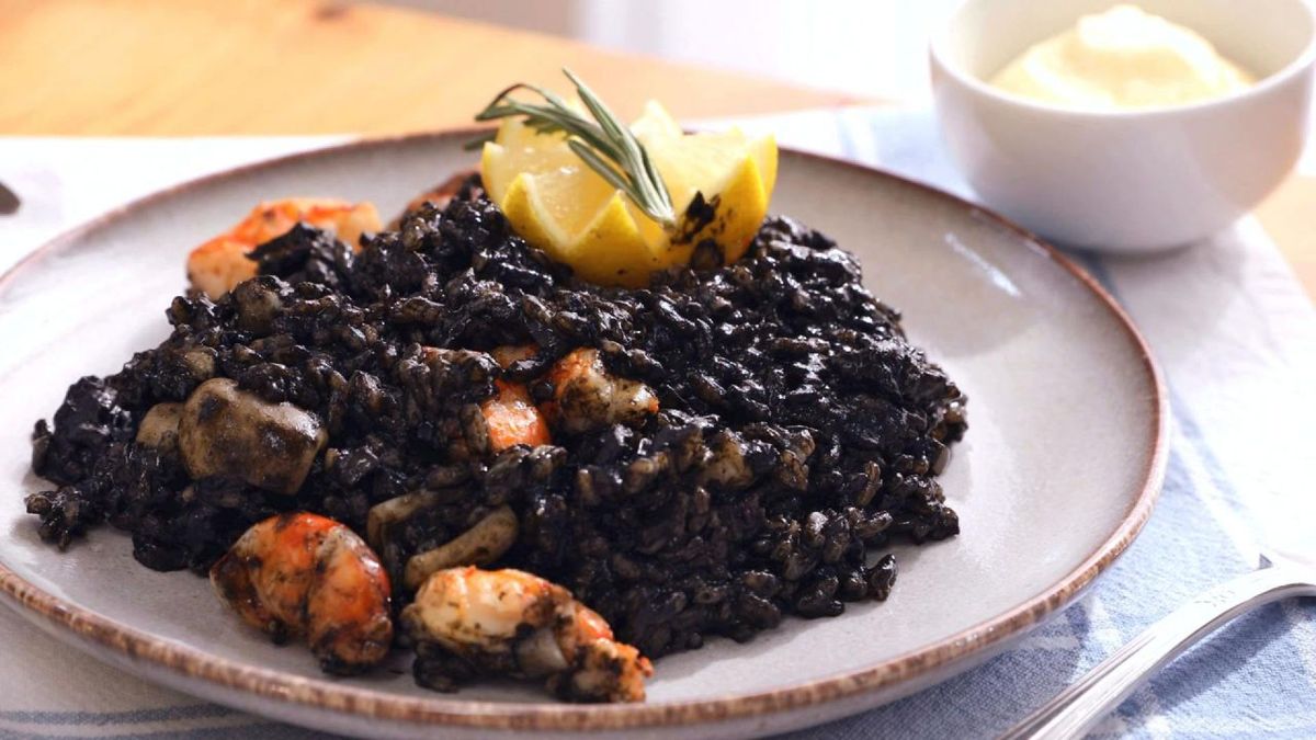 Arroz negro con calamar