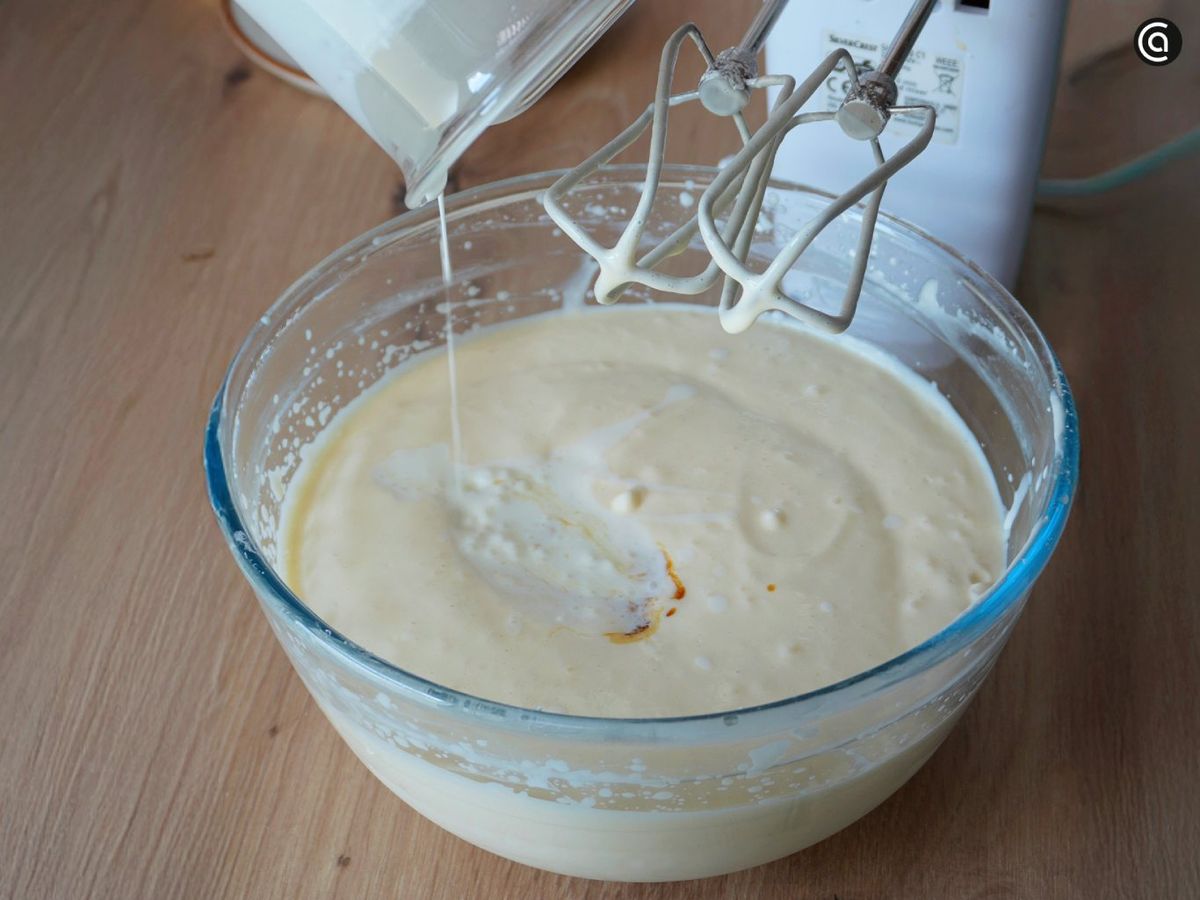 Agrega la nata y mezcla bien