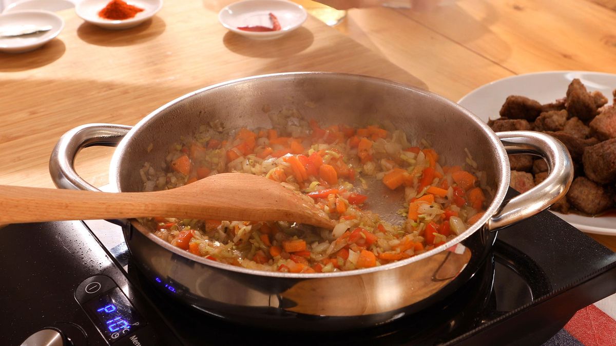 Goulash húngaro   Paso 3