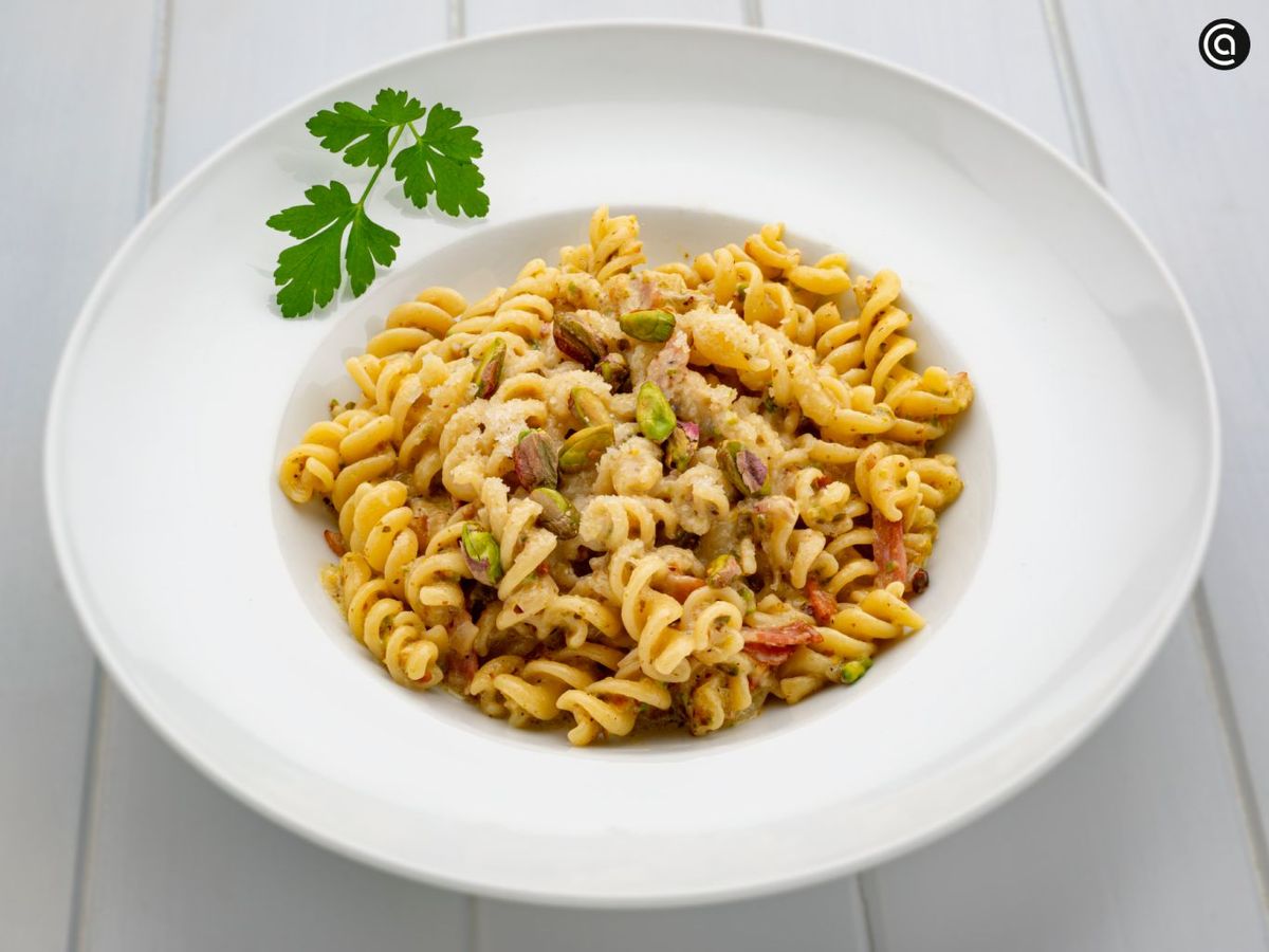 Espirales con salsa de pistacho de Karlos Arguiñano