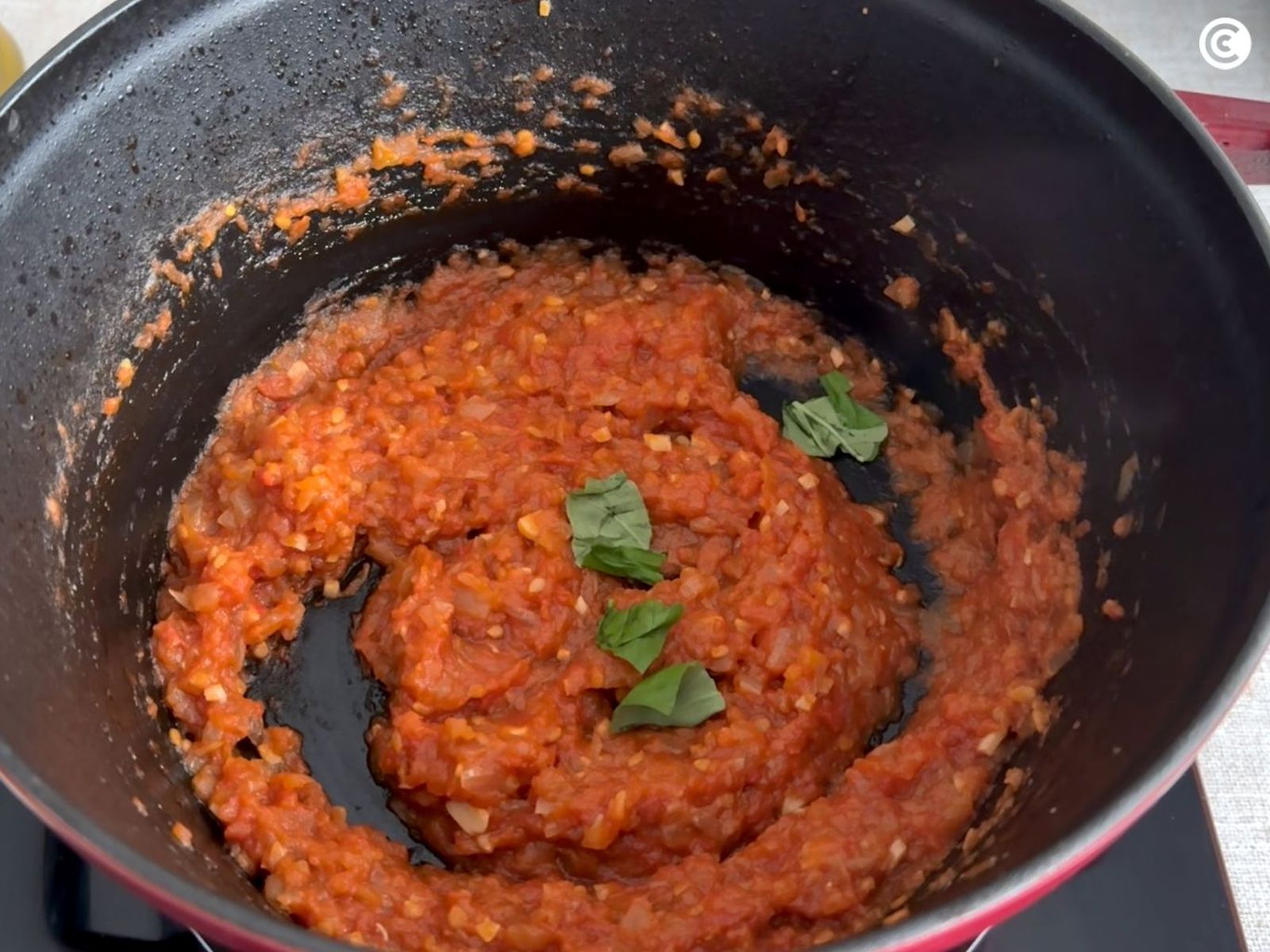 Salsa concentrada para los huevos a la flamenca