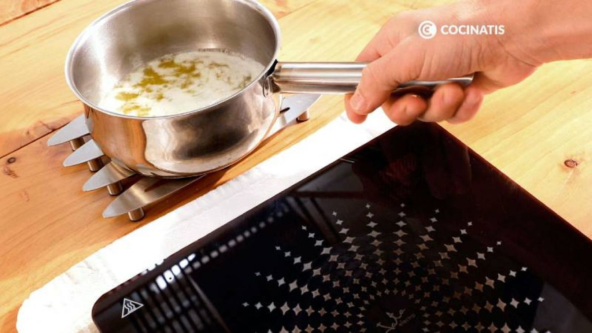 Deja reposar la mantequilla unos minutos