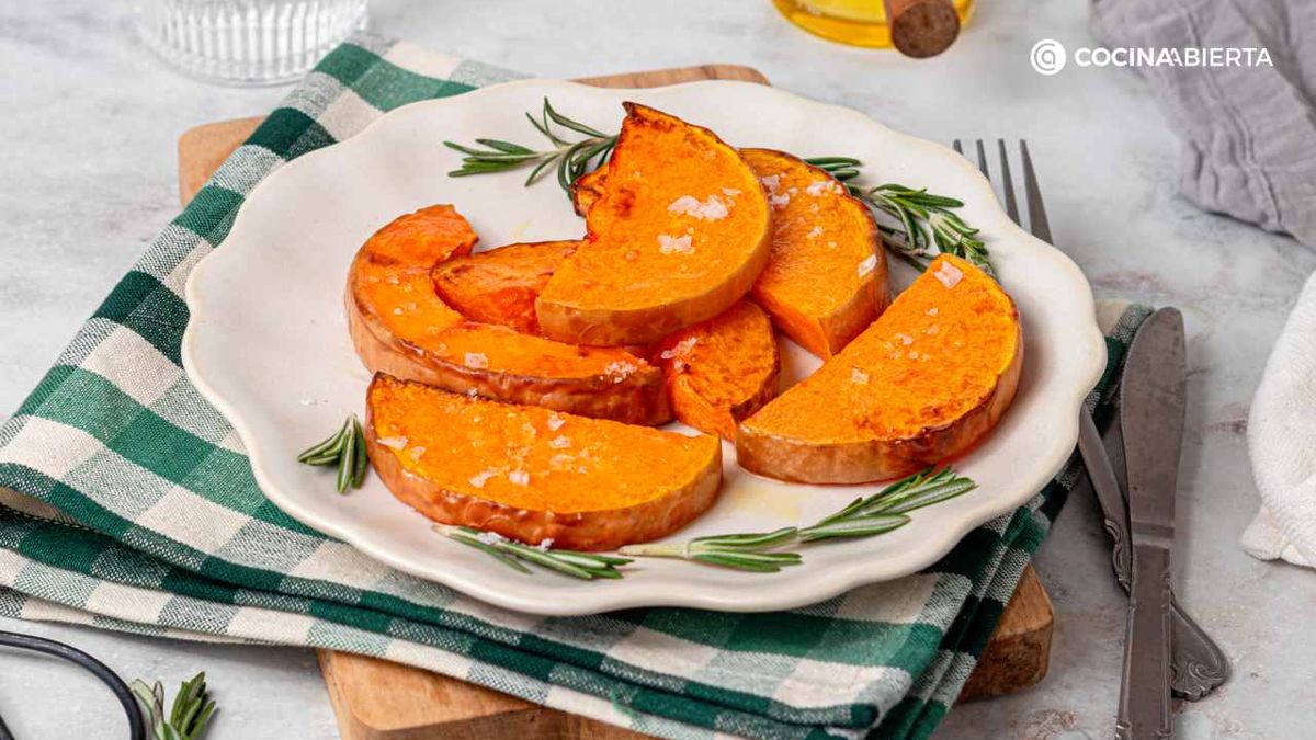 La freidora de aire te permite cocinar la calabaza de manera rápida obteniendo un plato rico, rico y saludable