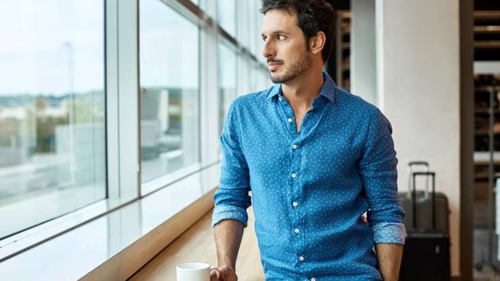abrochar botones camisa hombre abrochar botones camisa hombre