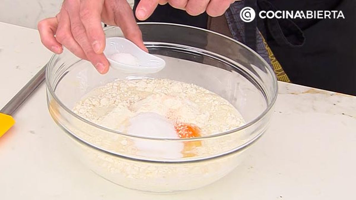 pan de viena version panecillos rellenos de crema chocolate receta joseba arguinano karl67460321 paso1