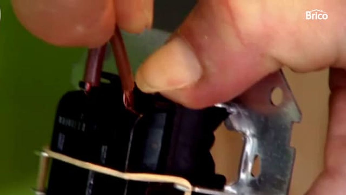 esquema conmutador doble 7