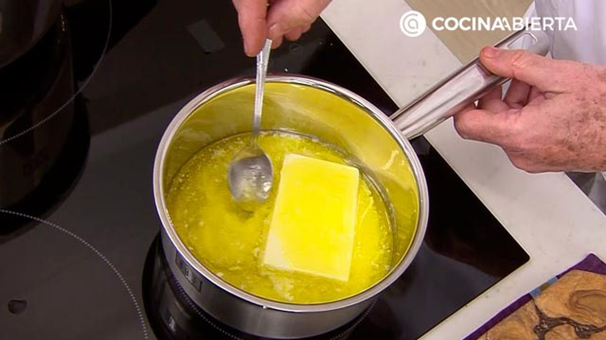 alcachofas con salsa holandesa gratinadas al horno receta karlos arguinano karl67450321 paso2