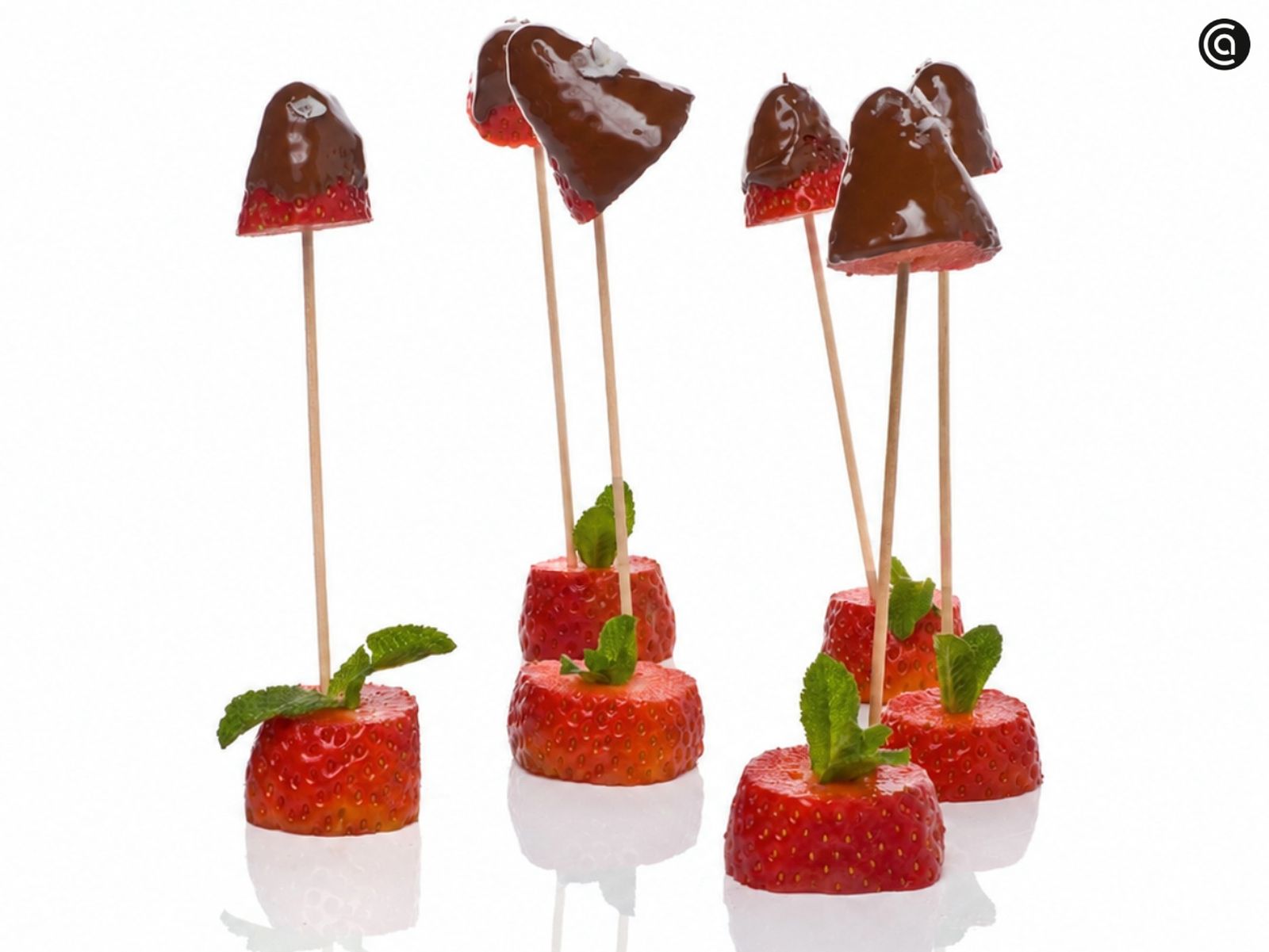 Brochetas de fresas con chocolate para una merienda especial