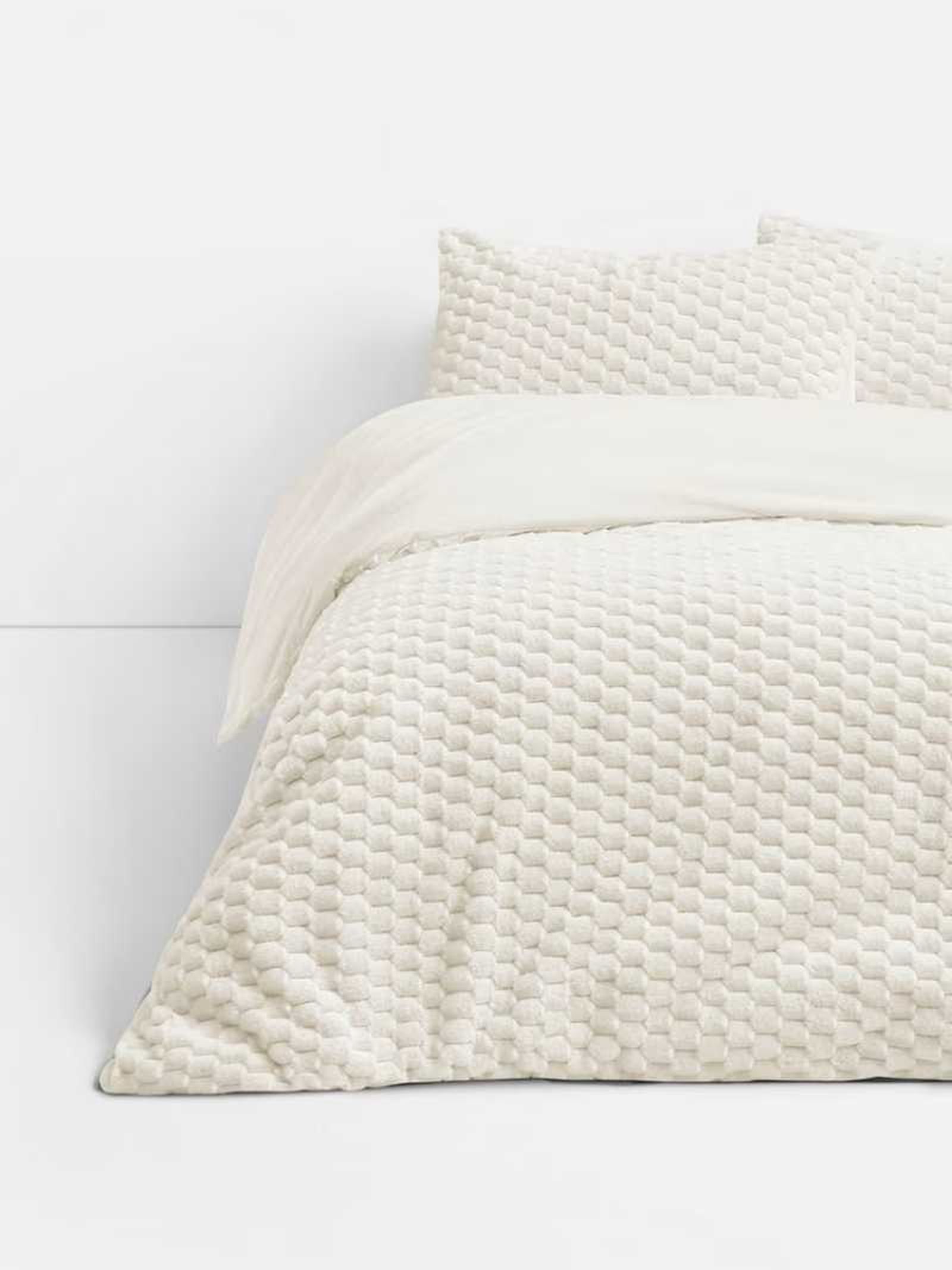 Funda nórdica crema. Funda nórdica crema.