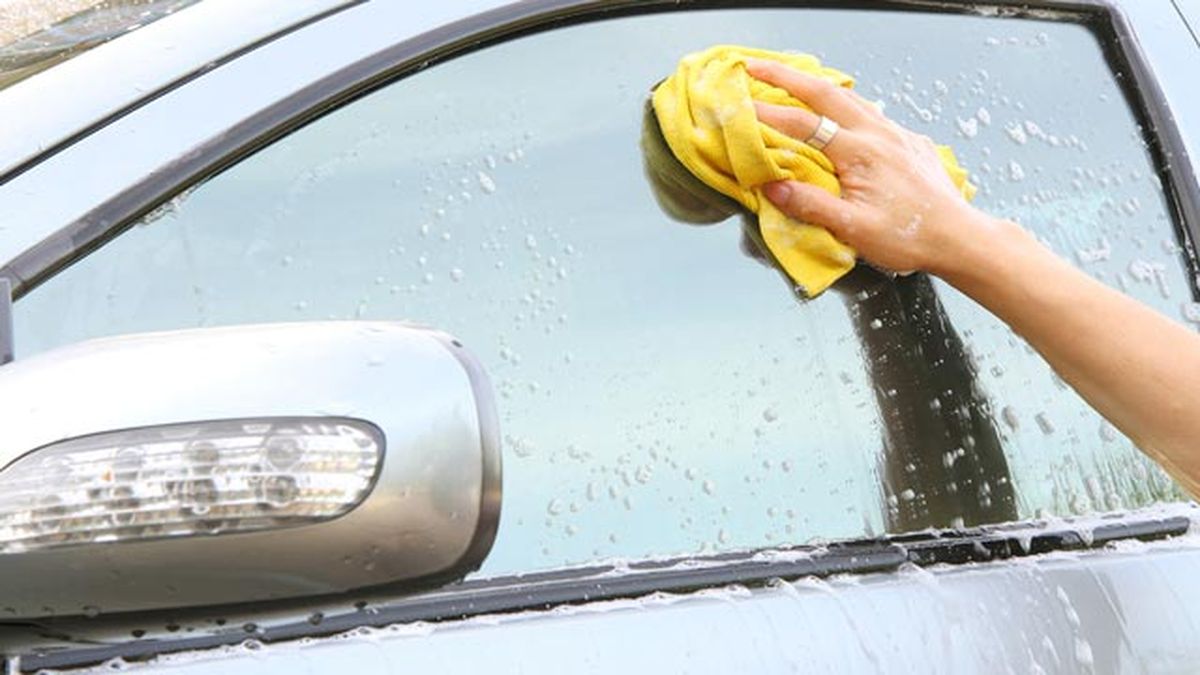 como limpiar cristales vinagre amoniaco jabon vetanas coche