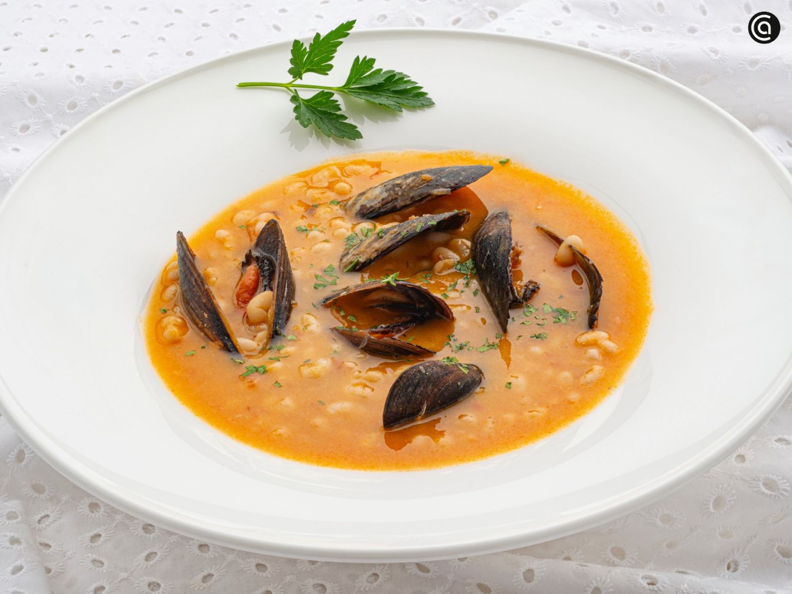 Alubia blanca con mejillones, receta de Karlos Arguiñano