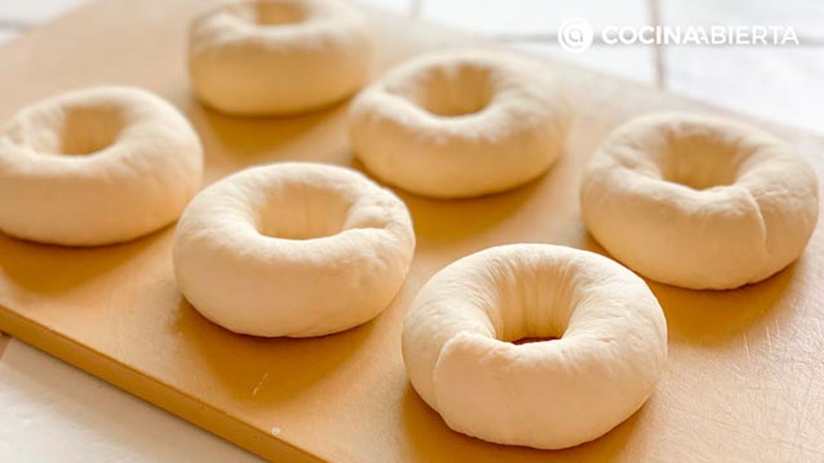 bagels caseros receta original panes forma donuts new york desayuno masa