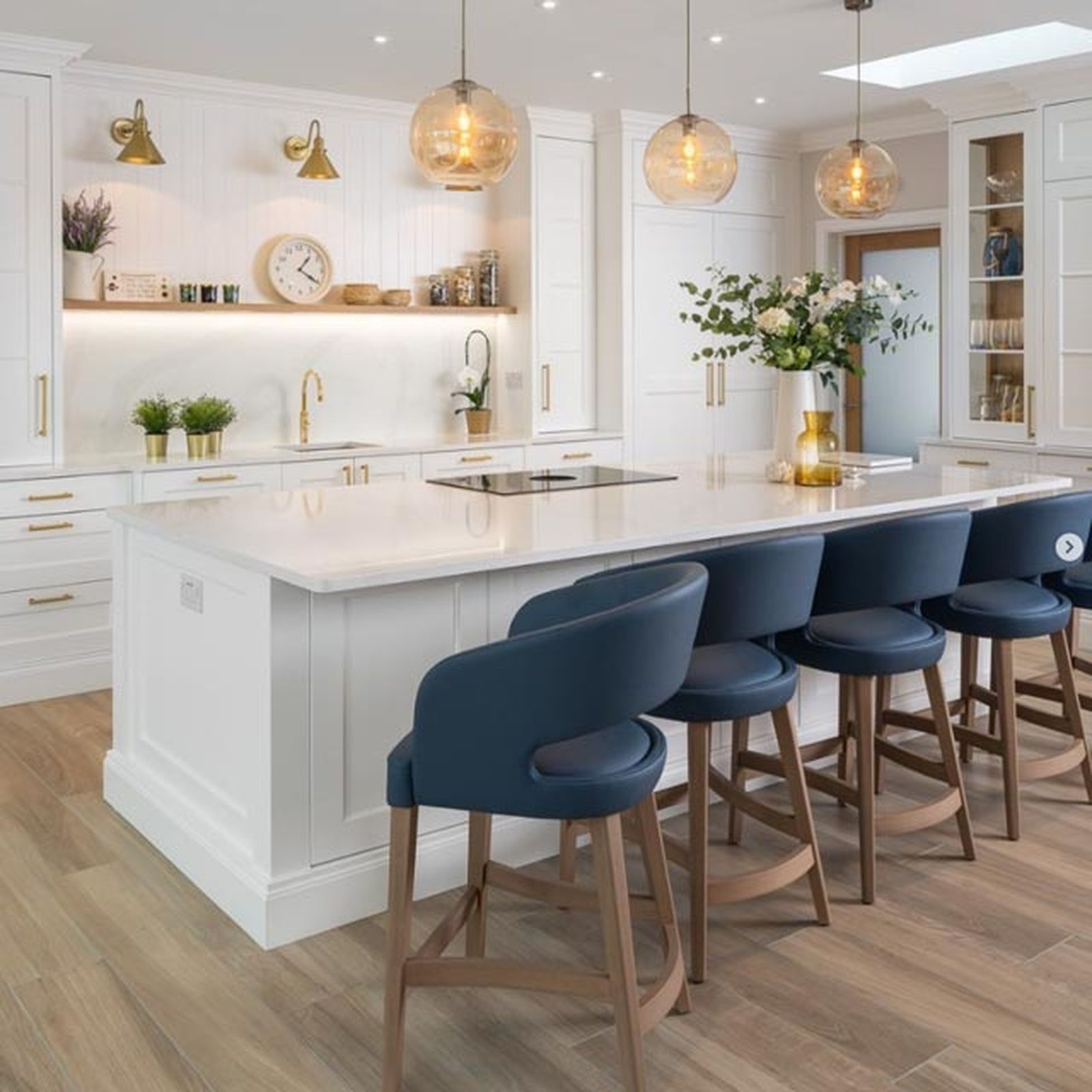 cocina blanca con encimera silestone et calacatta gold cocina blanca con encimera silestone et calacatta gold