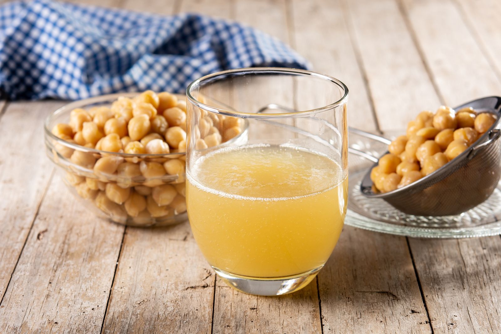 La aquafaba es el líquido de las legumbres