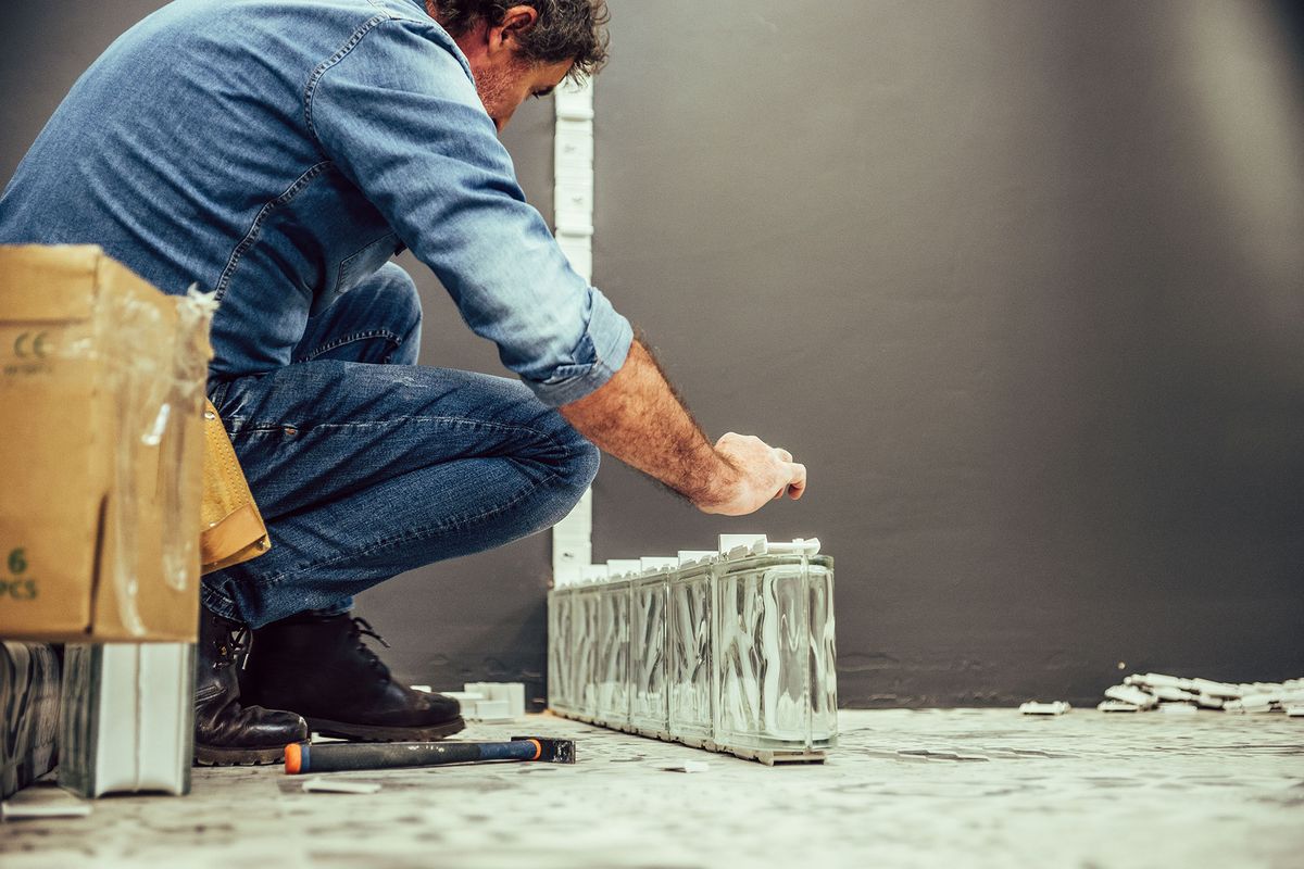 Cómo hacer una pared de bloques de vidrio paso 5