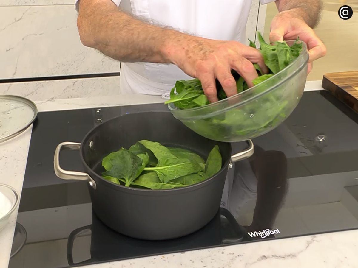 muslos de pollo rellenos de espinacas - paso 2