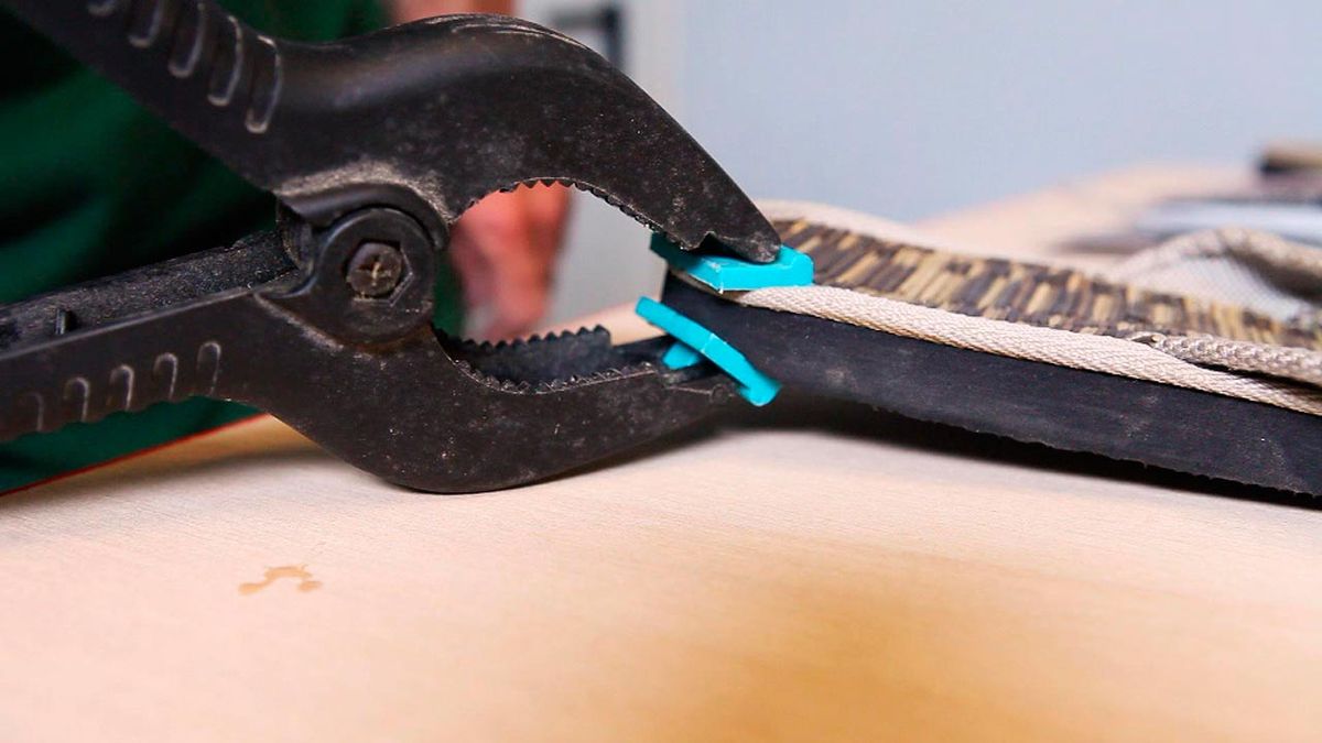 Usos de la cola de contacto paso 4