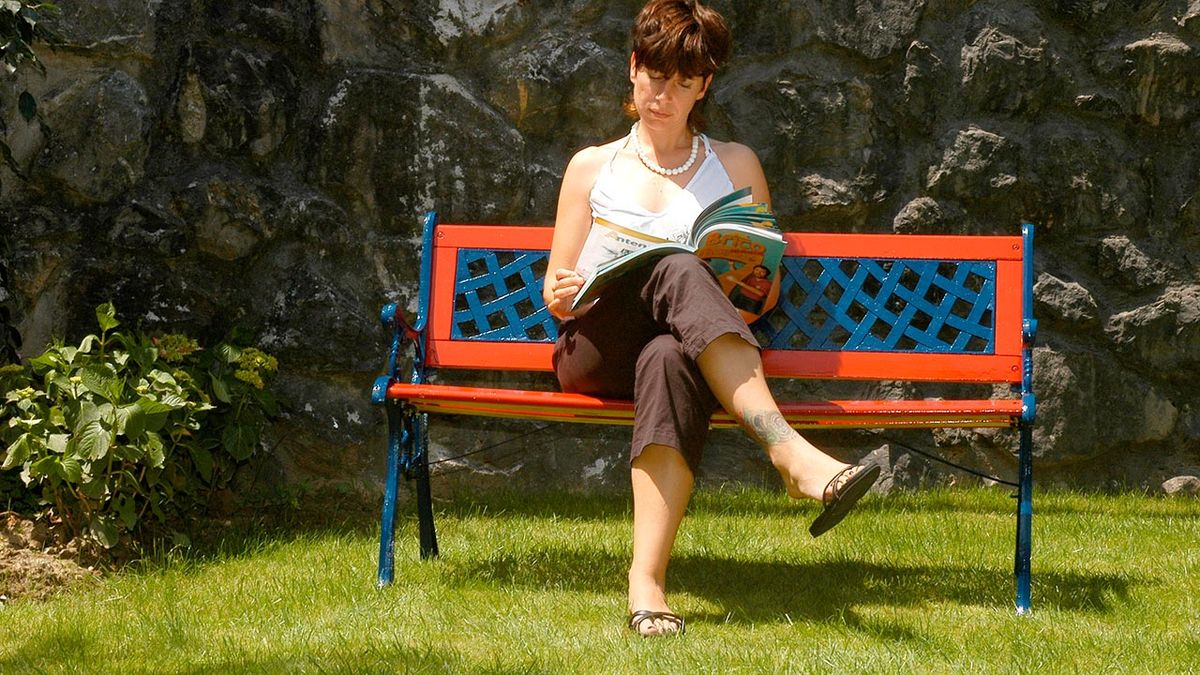 Mantenimiento de un banco de exterior paso 6