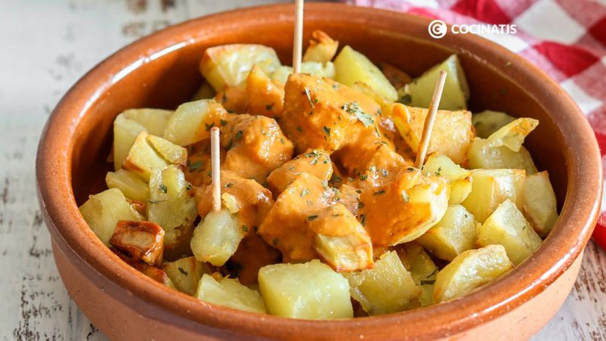 Patatas bravas caseras