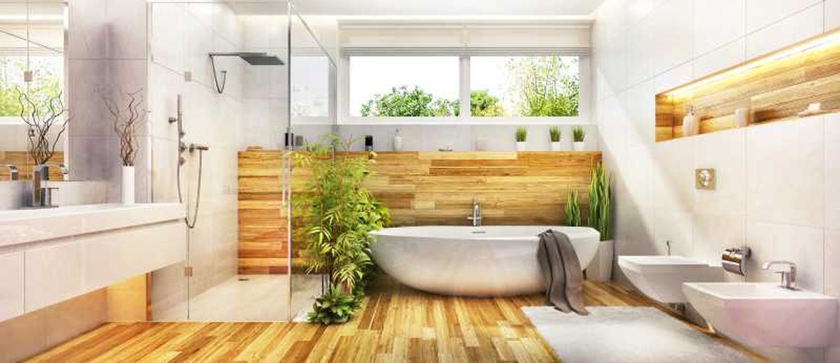Baño tipo spa decorado en blanco y madera.
