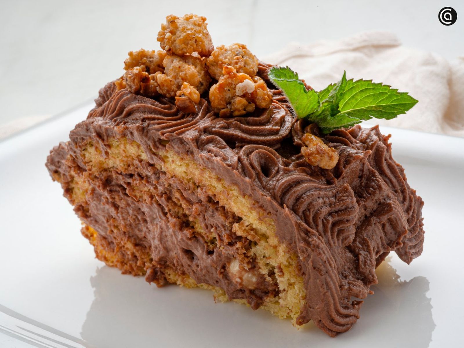 Brazo gitano de chocolate y avellana, receta de Eva Arguiñano
