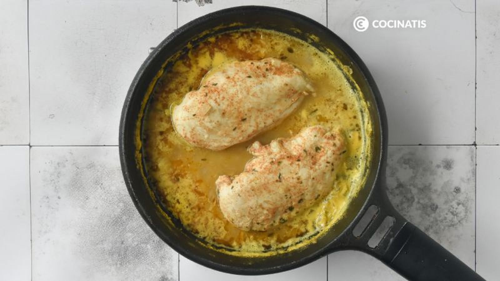 Preparamos la salsa de naranja para el pollo Preparamos la salsa de naranja para el pollo