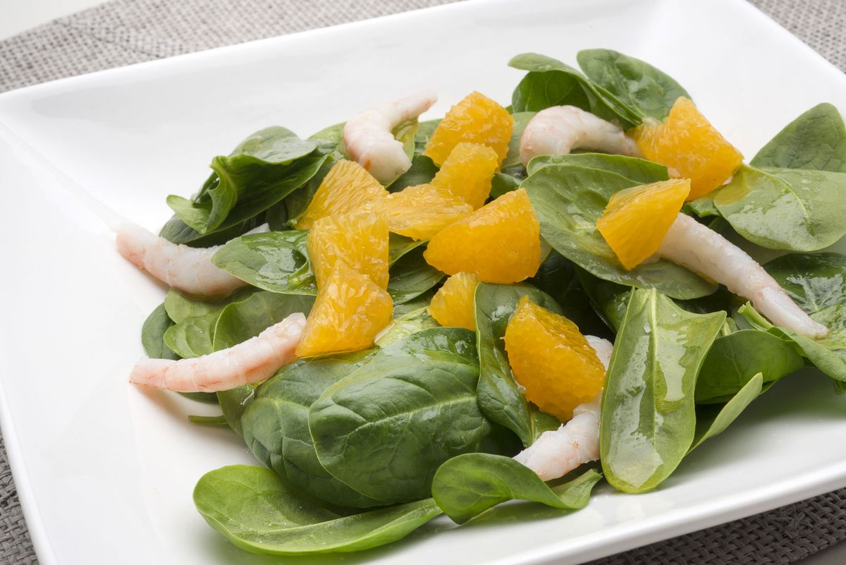 5906 2 Ensalada de espinacas, gambas y naranja xl