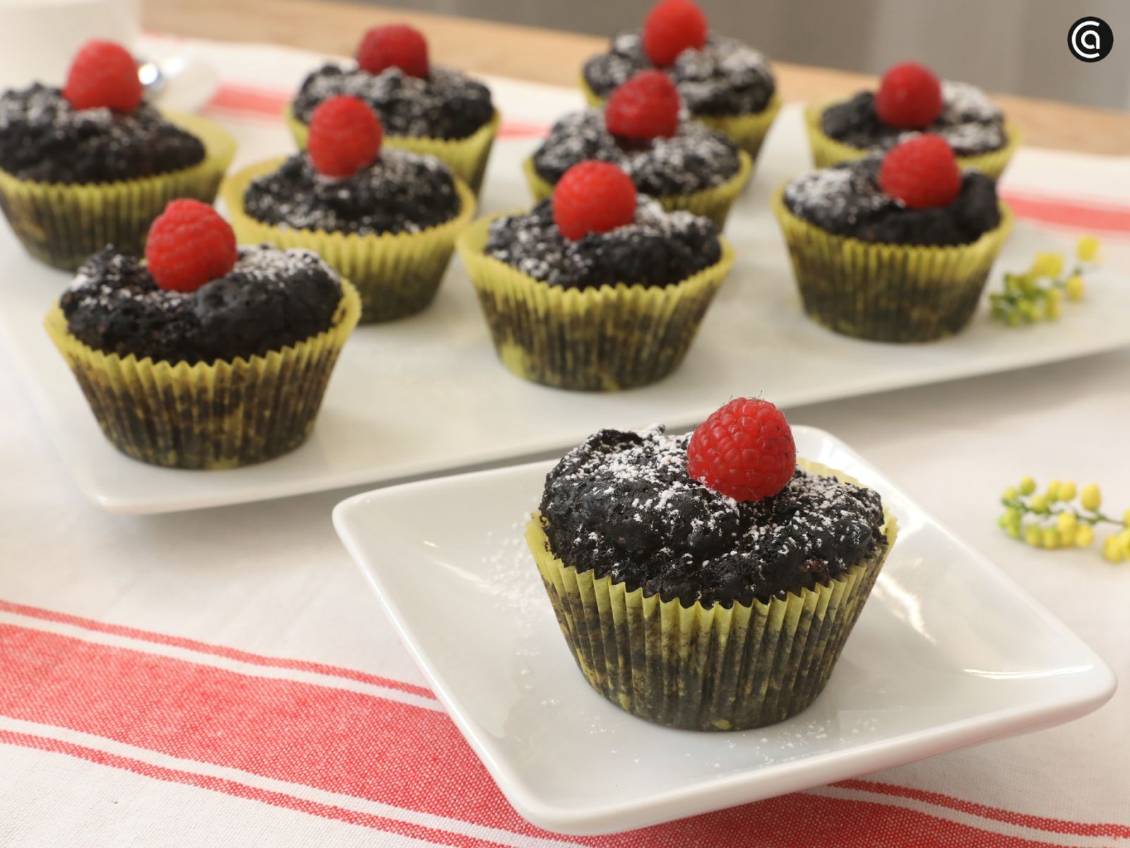 Magdalenas veganas de chocolate y café: receta fácil al horno