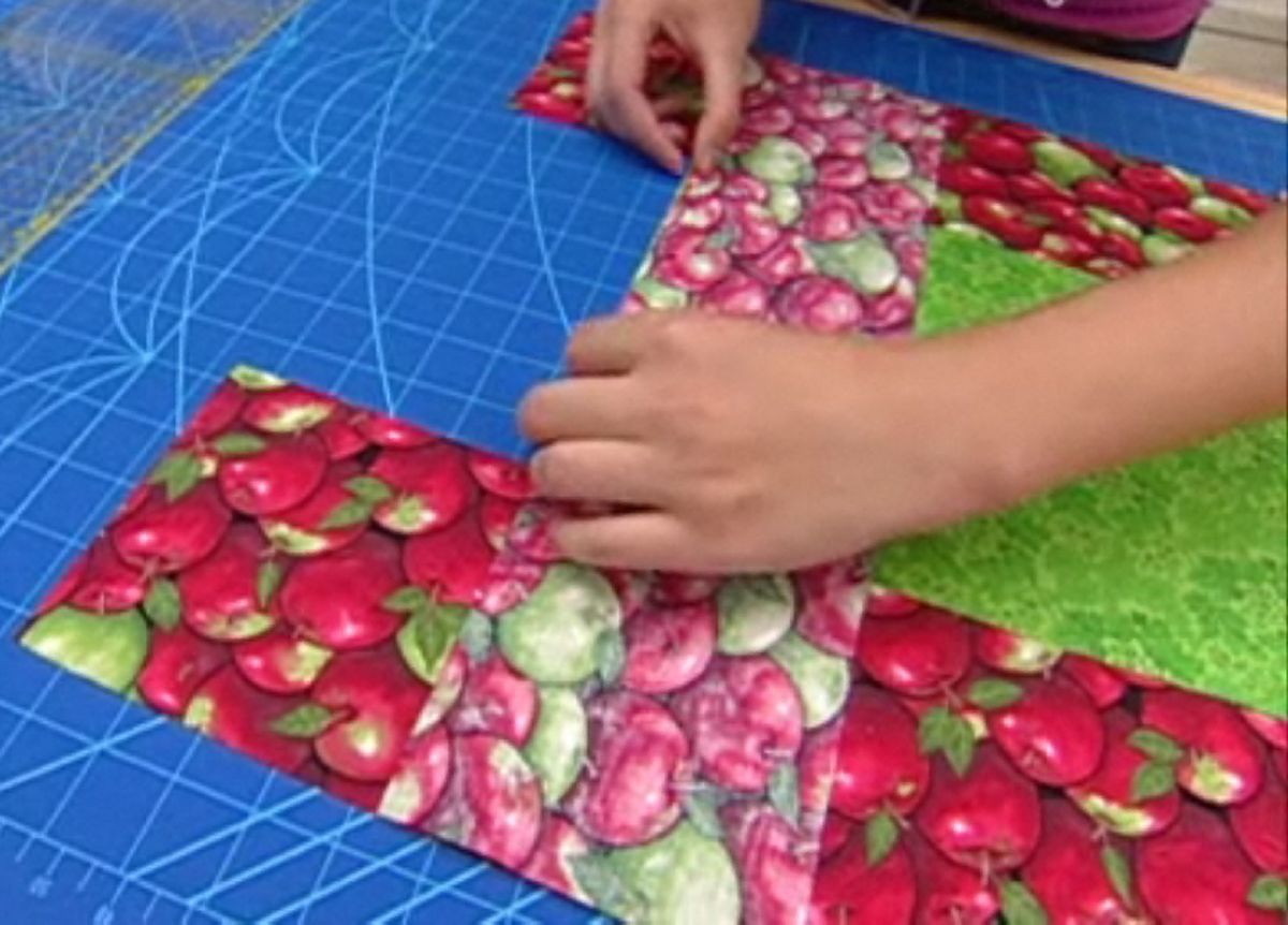 Mantel individual de patchwork paso 3