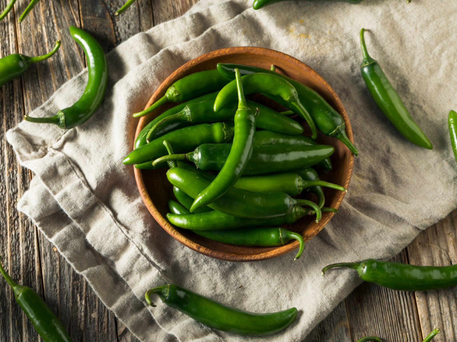 Fresco, verde y crujiente, ideal para pico de gallo y guacamoles.