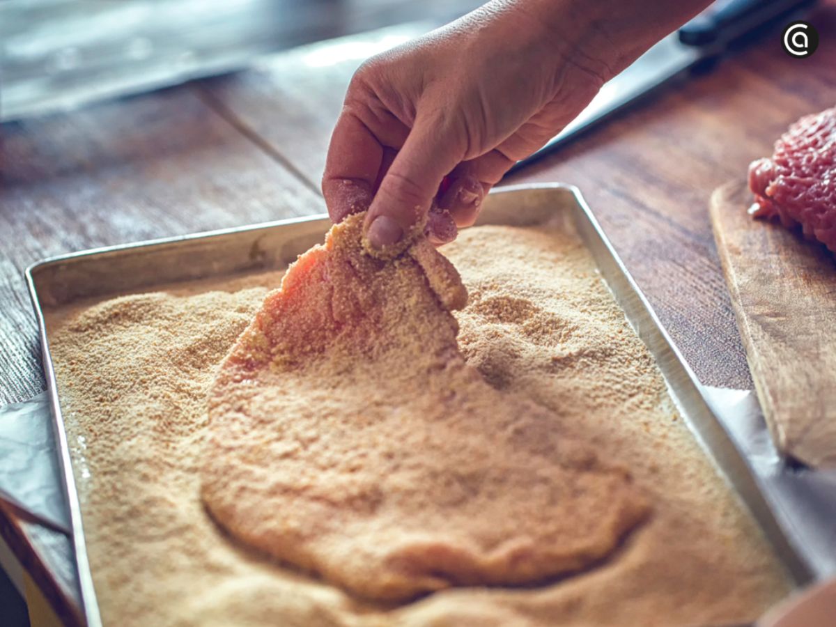 Filete empanado, un clásico que nunca falla y gusta a todos.