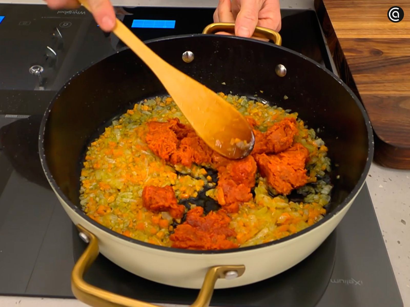 Desmenuza la sobrasada