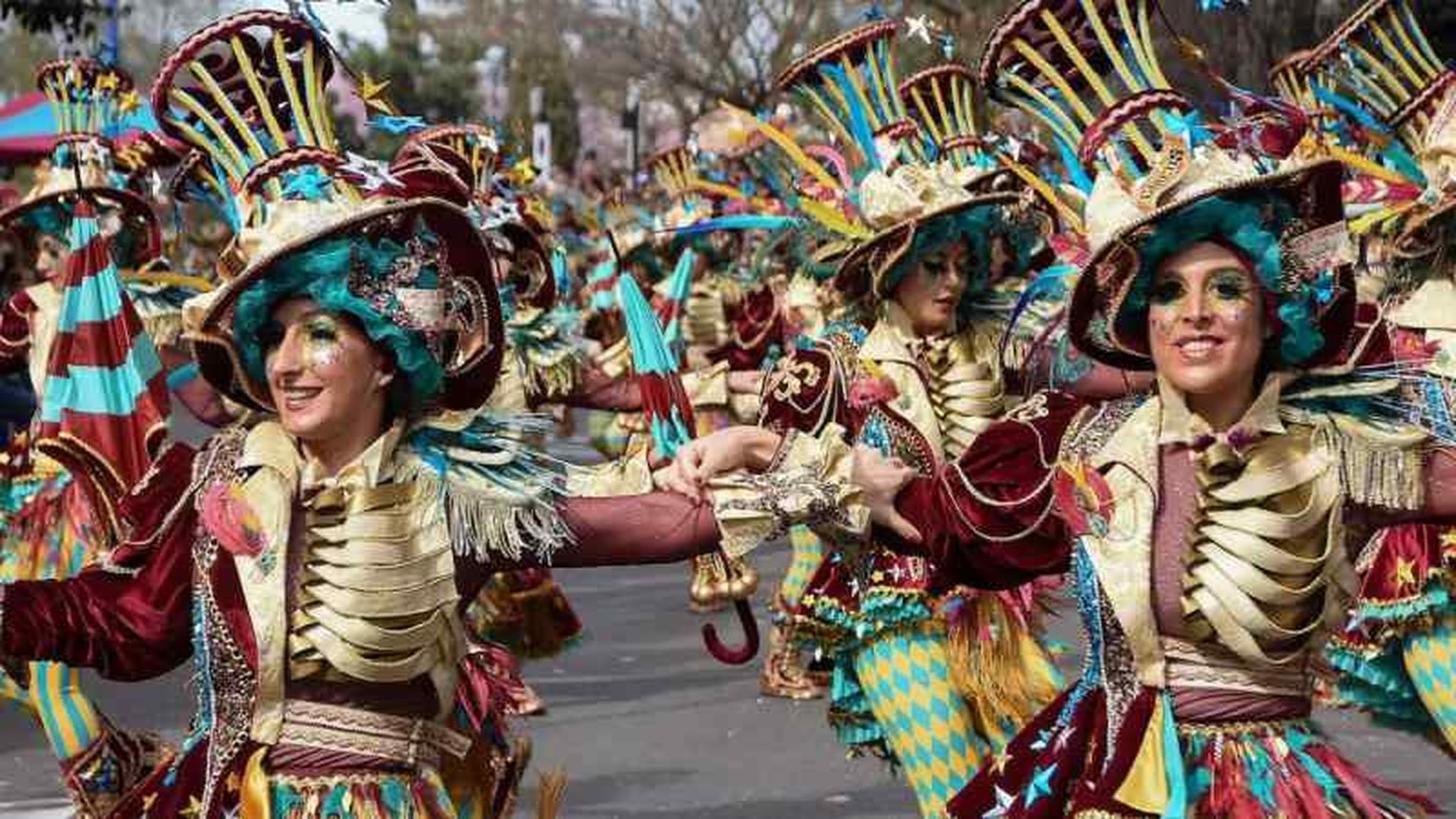 Desfile en los Carnavales de Badajoz Desfile en los Carnavales de Badajoz