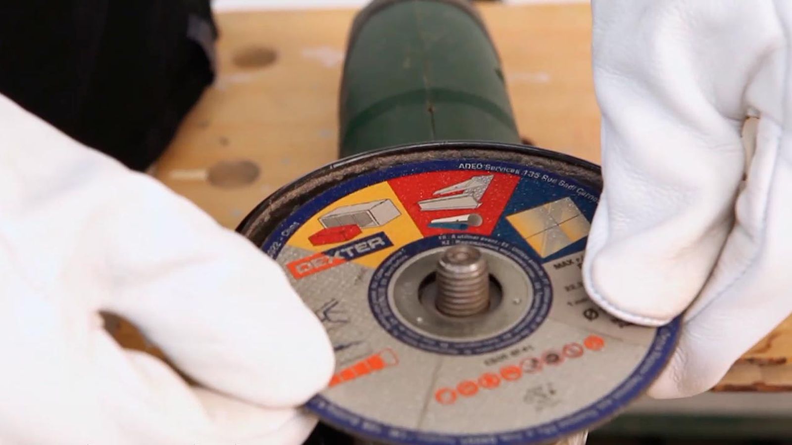 Tipos de discos para la amoladora paso 2 Tipos de discos para la amoladora paso 2
