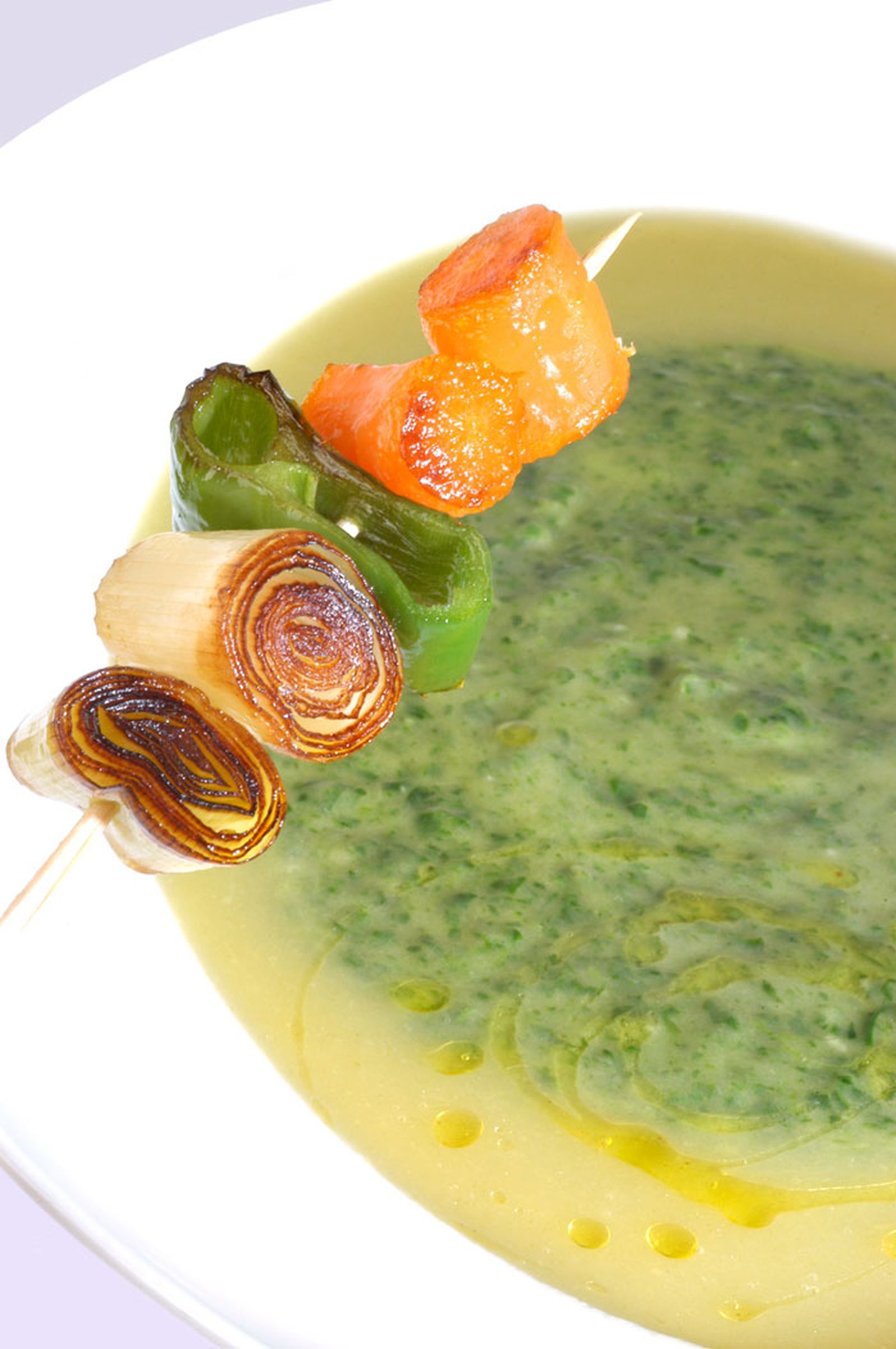 Crema de espinacas con brocheta de verduras Crema de espinacas con brocheta de verduras