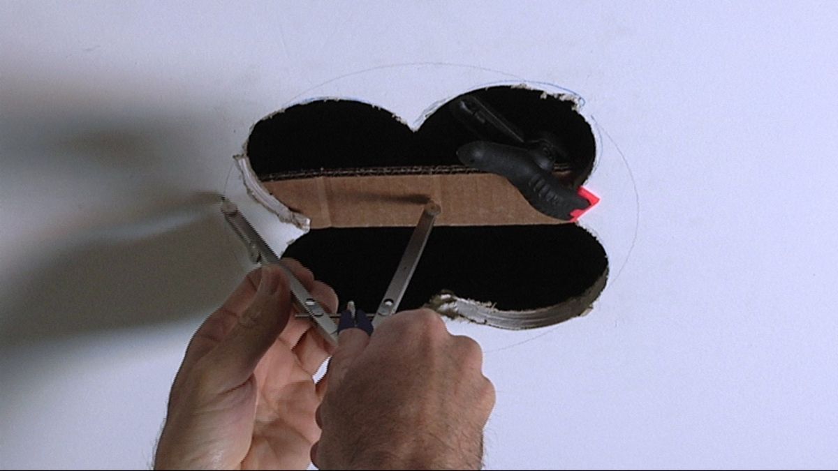 Sustituir foco encastrado paso 5