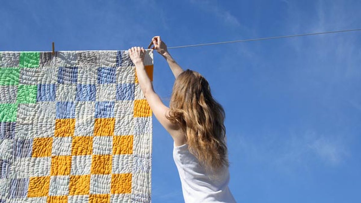 como lavar una manta en casa facilmente