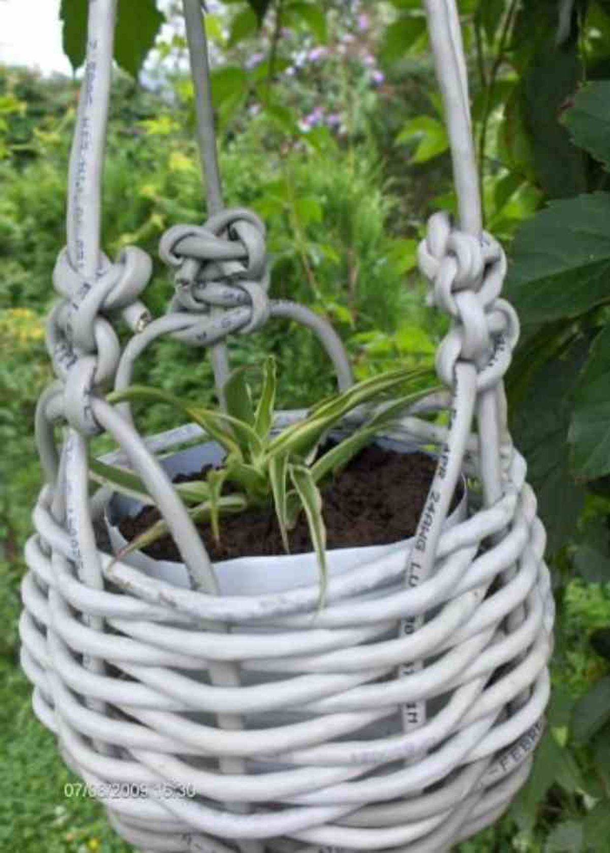 reutilizar cables cesto colgante macetas