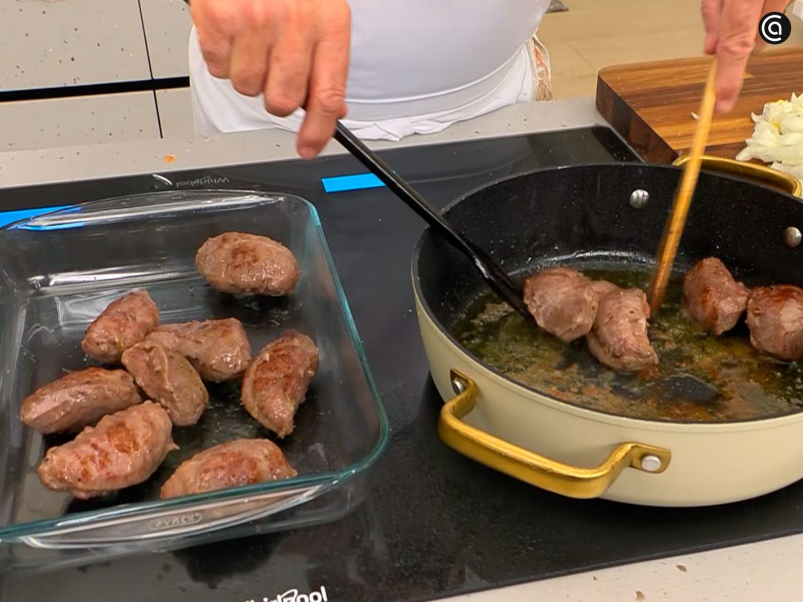 Dora las carrilleras por ambos lados hasta que queden selladas