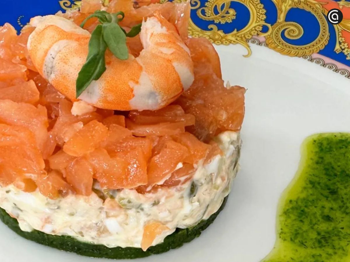 Un entrante elegante que combina marisco y pescado en cada bocado.