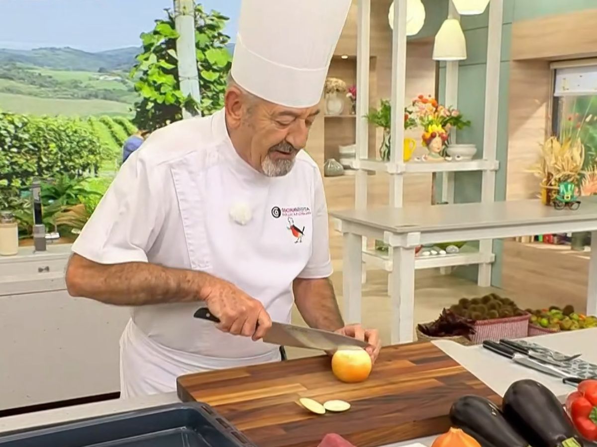Prepara las verduras de la escalivada para asarlas al horno