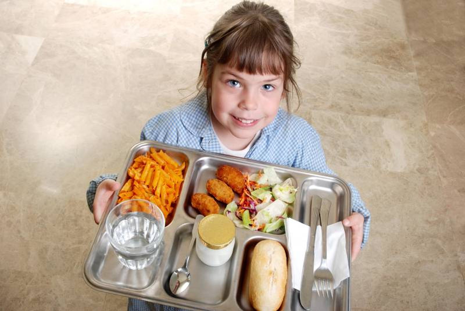 Exceso de hidratos de carbono y postres dulces en los menús escolares Exceso de hidratos de carbono y postres dulces en los menús escolares