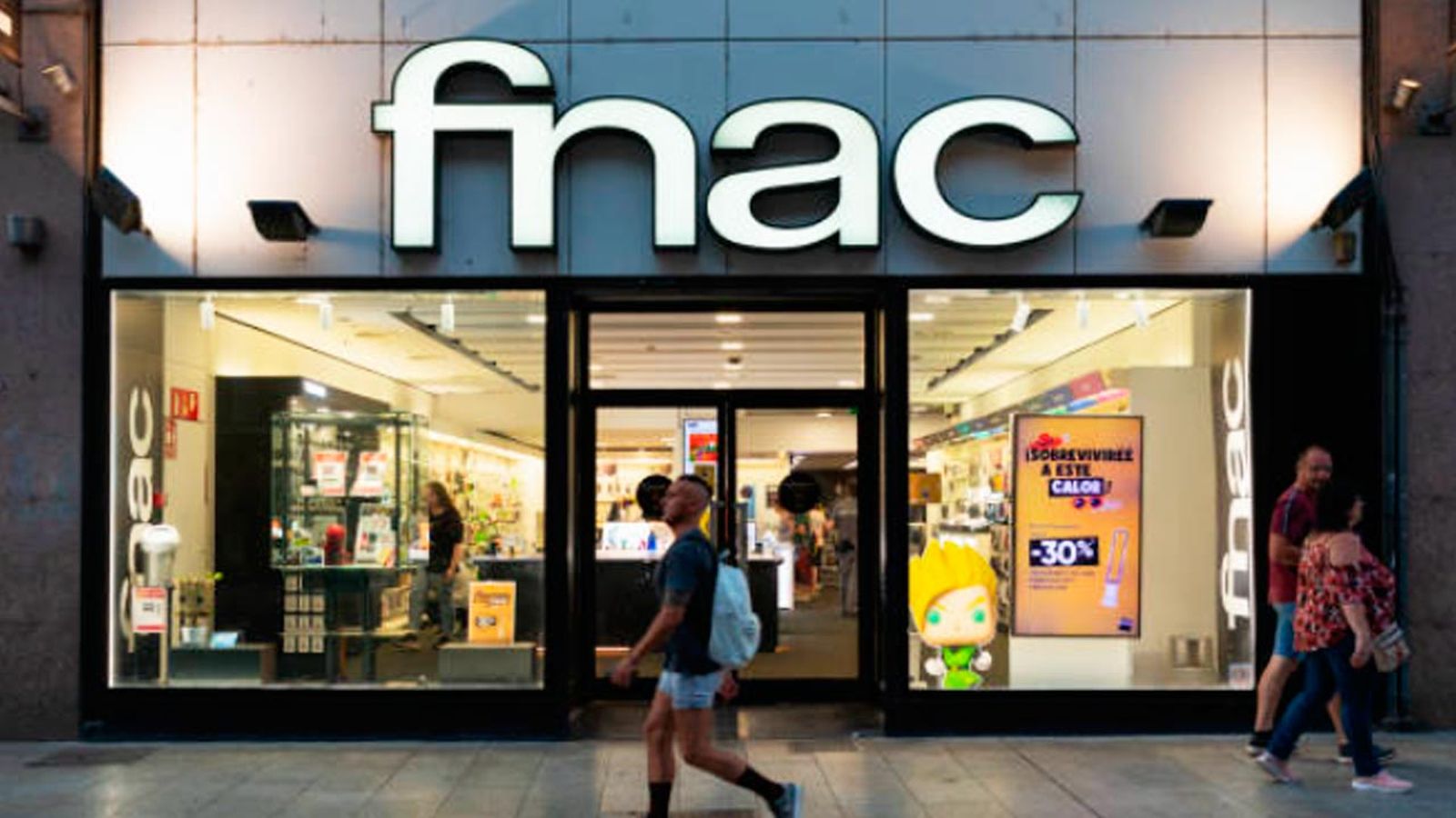 el iphone mini 12 red rebajado mas que nunca en los dias SIN IVA de FNAC