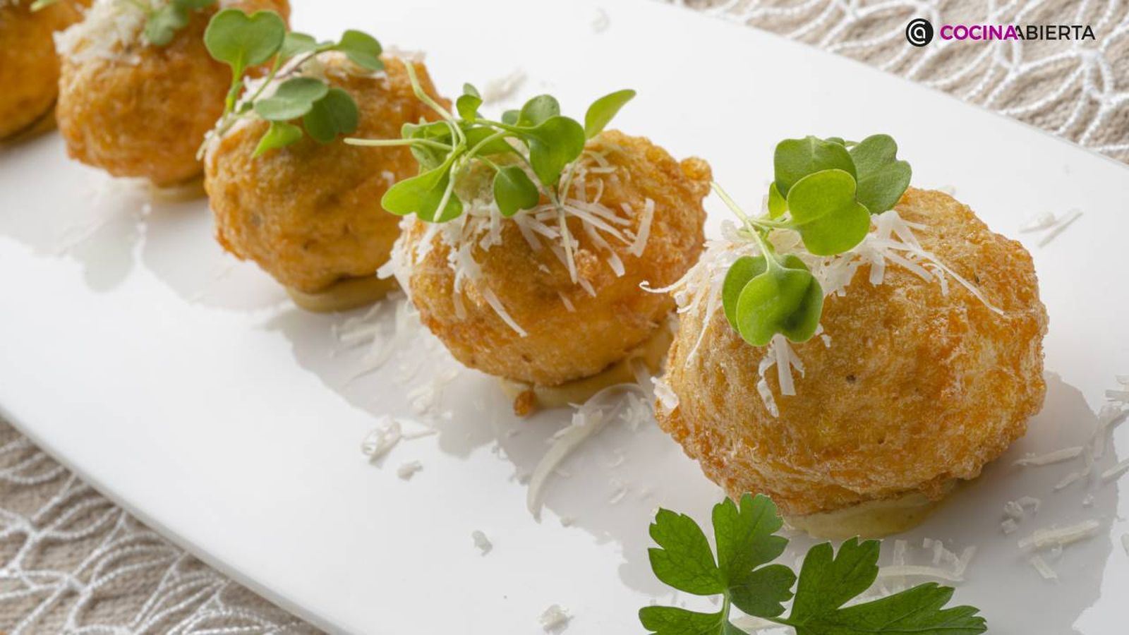 bolitas de pollo y queso receta