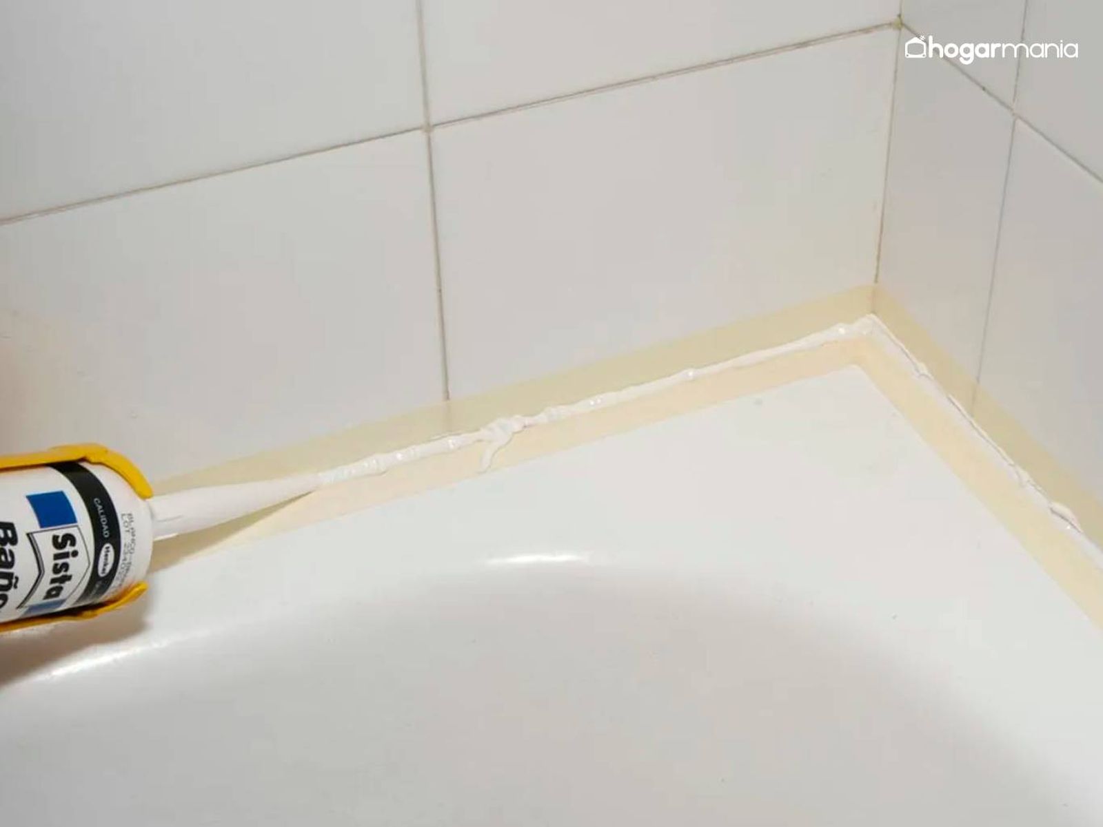 Cómo eliminar y cambiar la silicona de la bañera